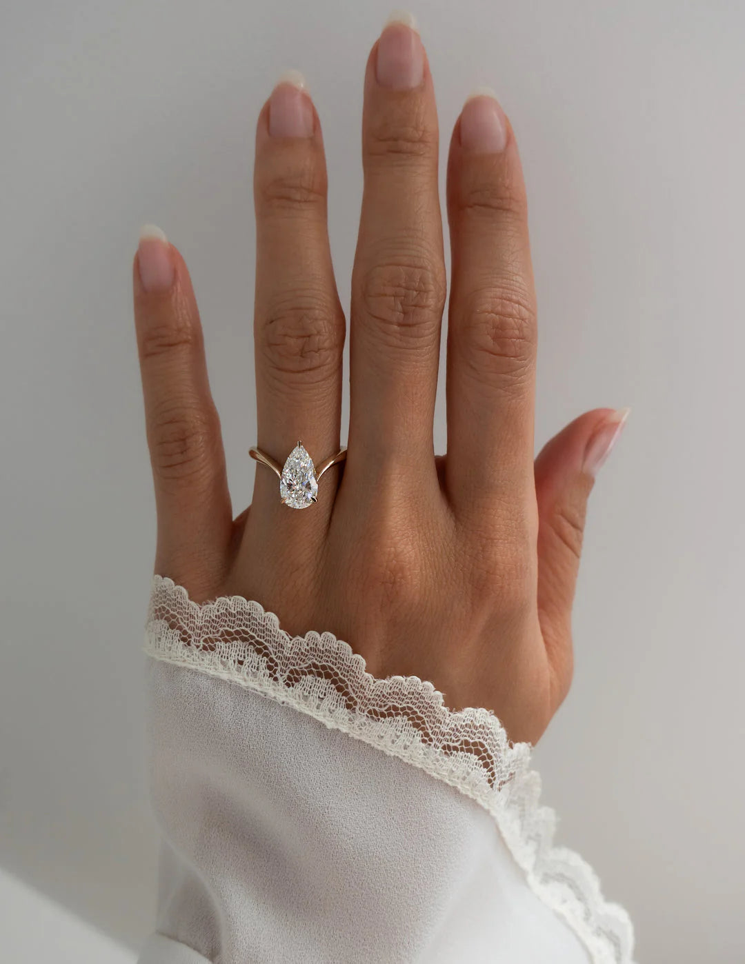 1.0CT-2.0CT Pear E/VS CVD Diamond Unique Engagement Rings Couple With Matching Classic Curved Band