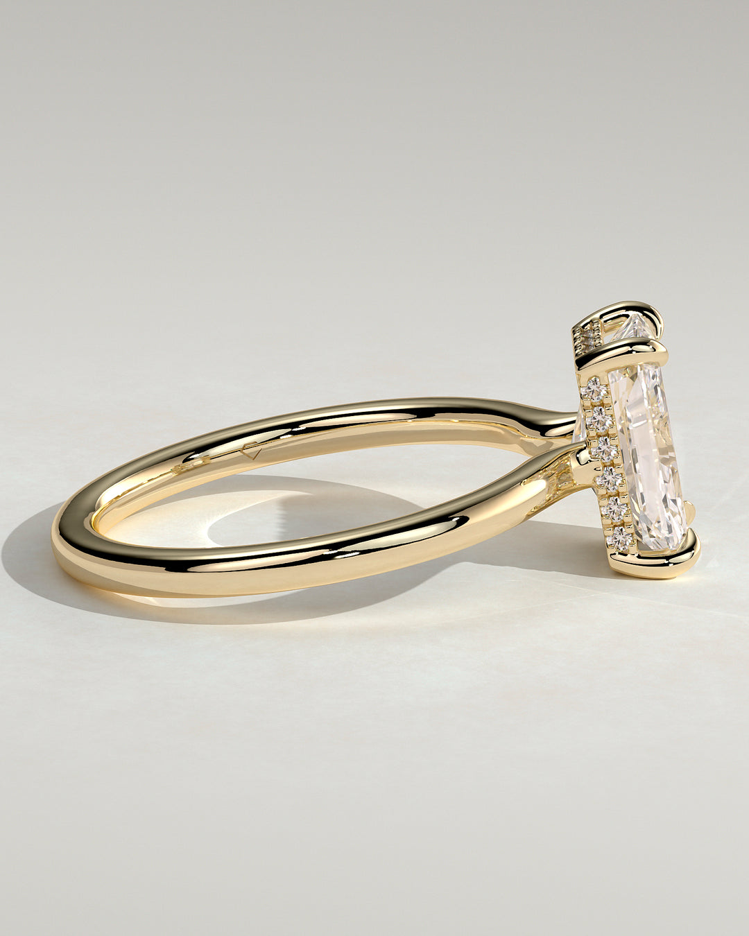 Halo_E_VS2_Solitaire_Engagement_Ring
