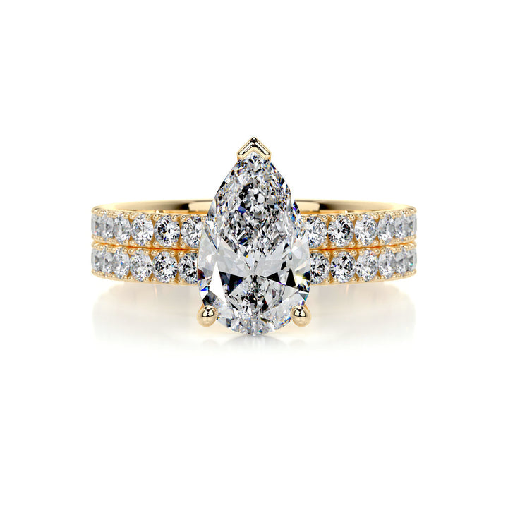 Pear Pavé Engagement Ring Set