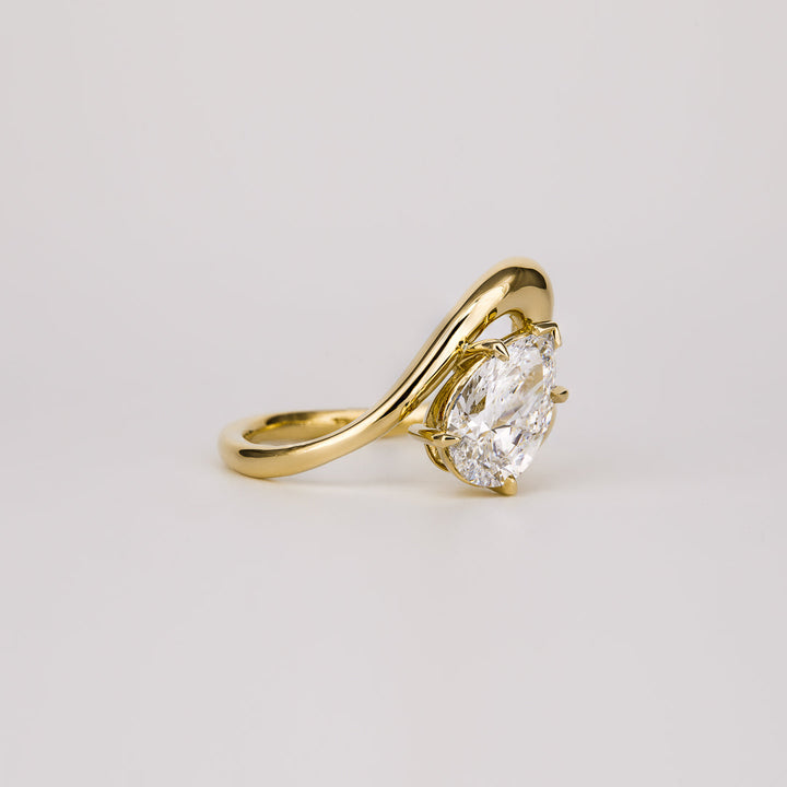 1.0CT-2.0CT Pear Cut Lab Grown Diamond Unique Engagement Ring