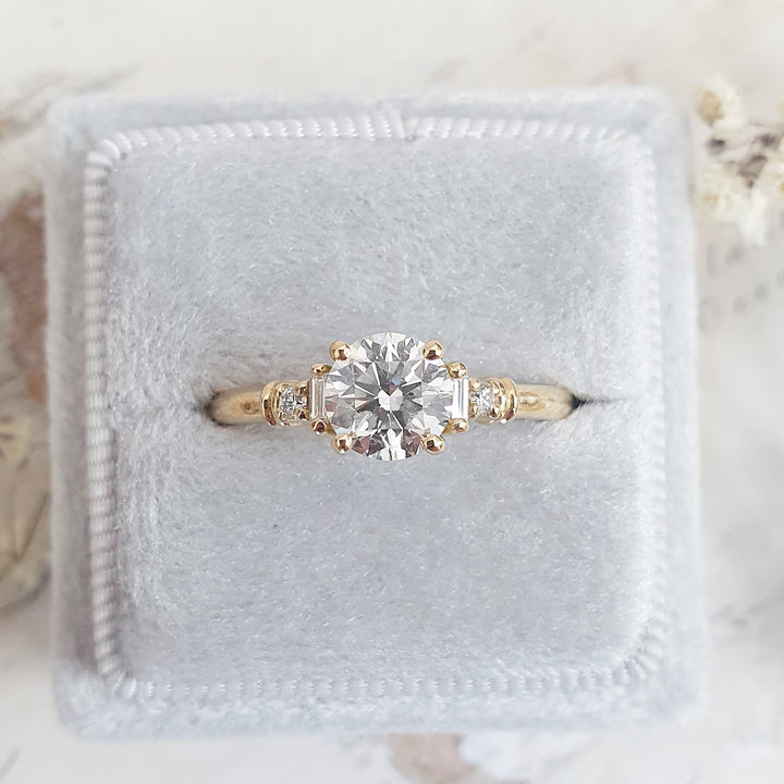 1-0-ct-round-five-stone-d-vs1-lab-grown-diamond-engagement-ring