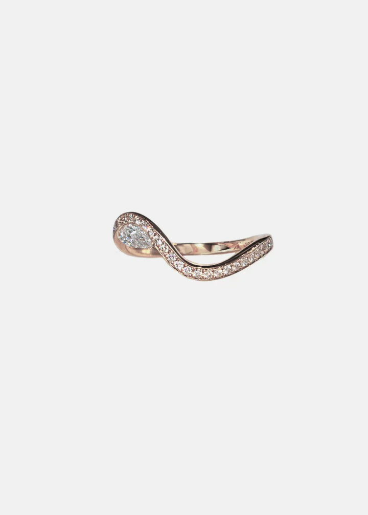 Pear Curved Engagement Ring Set