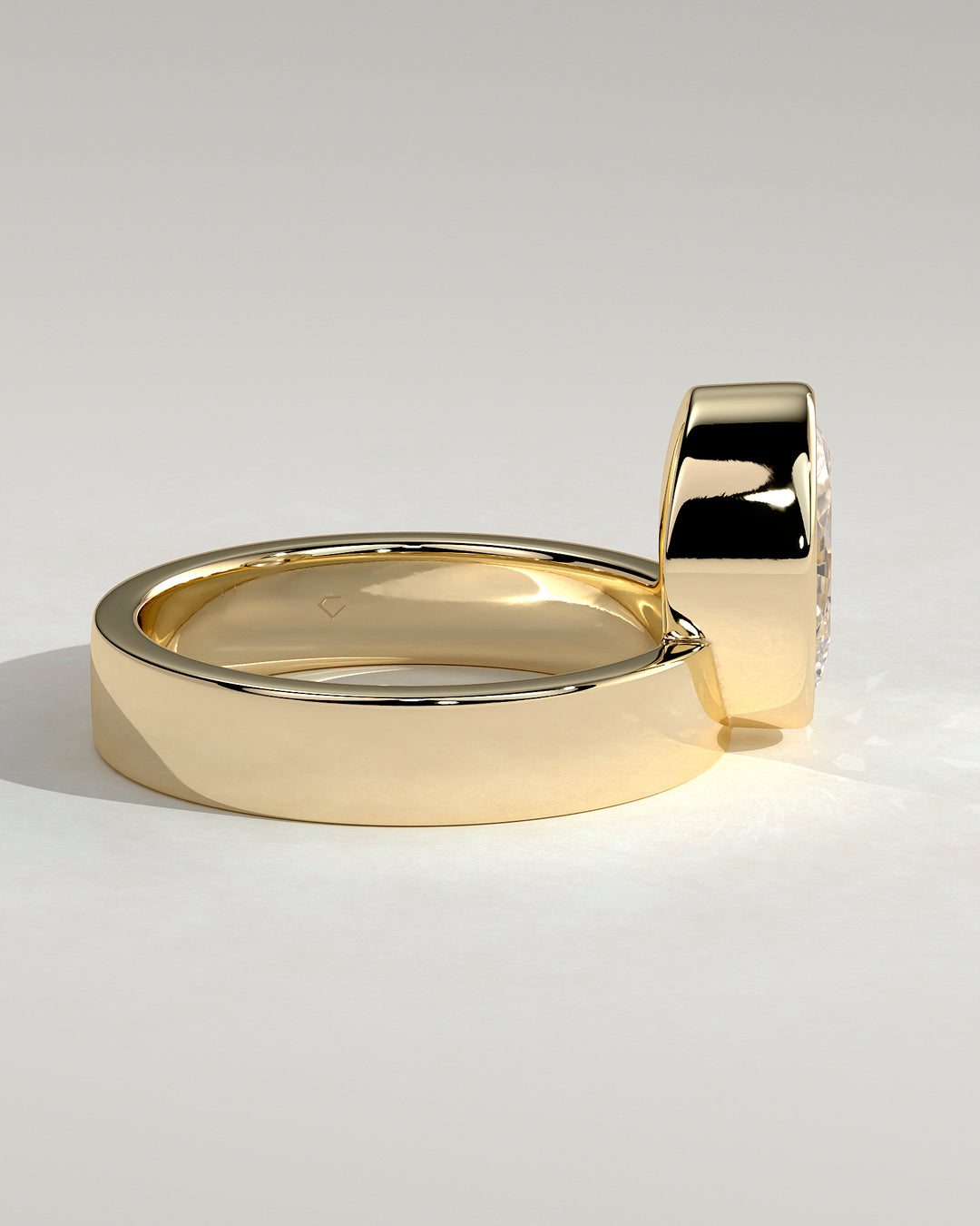Large oval bezel solitaire