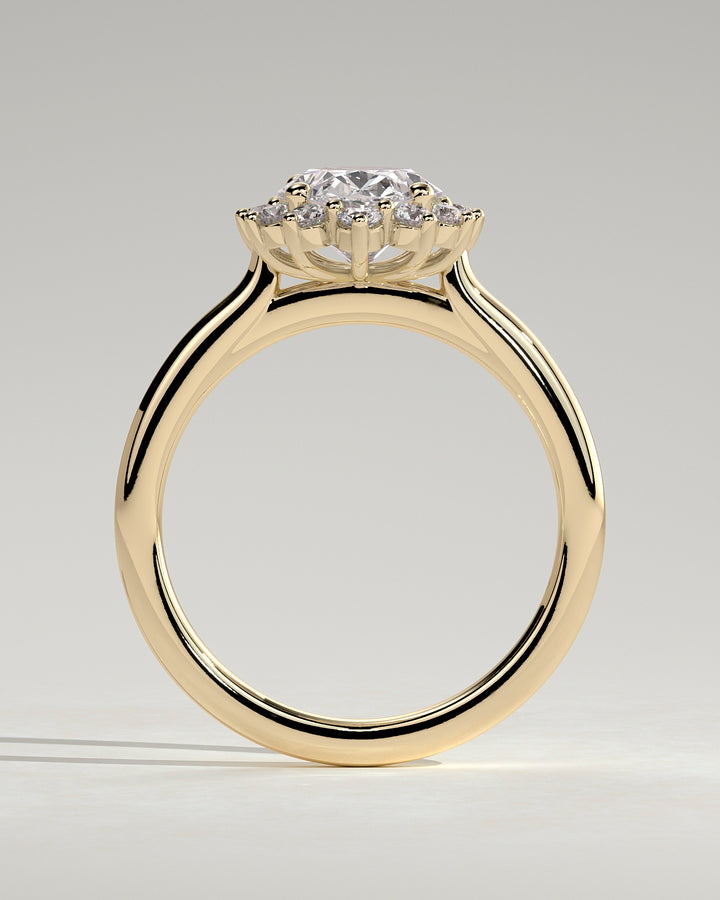 oval diamond halo ring