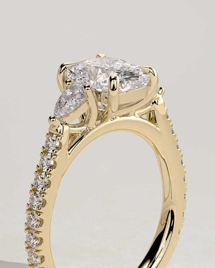 Luxury Diamond Ring