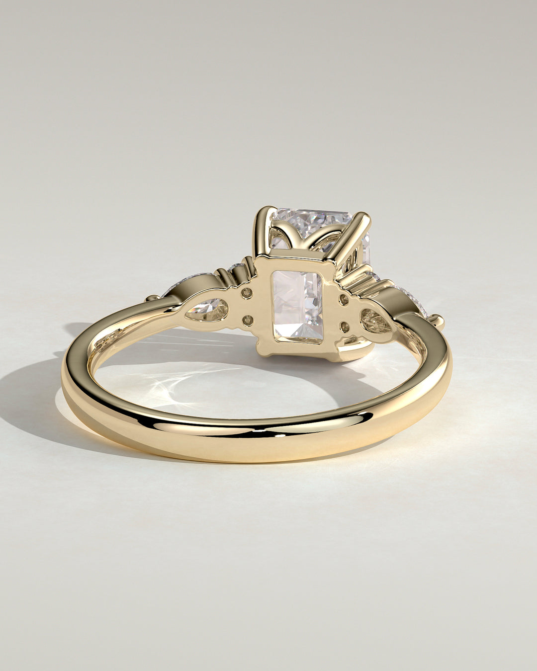 Luxury Emerald Engagement Ring