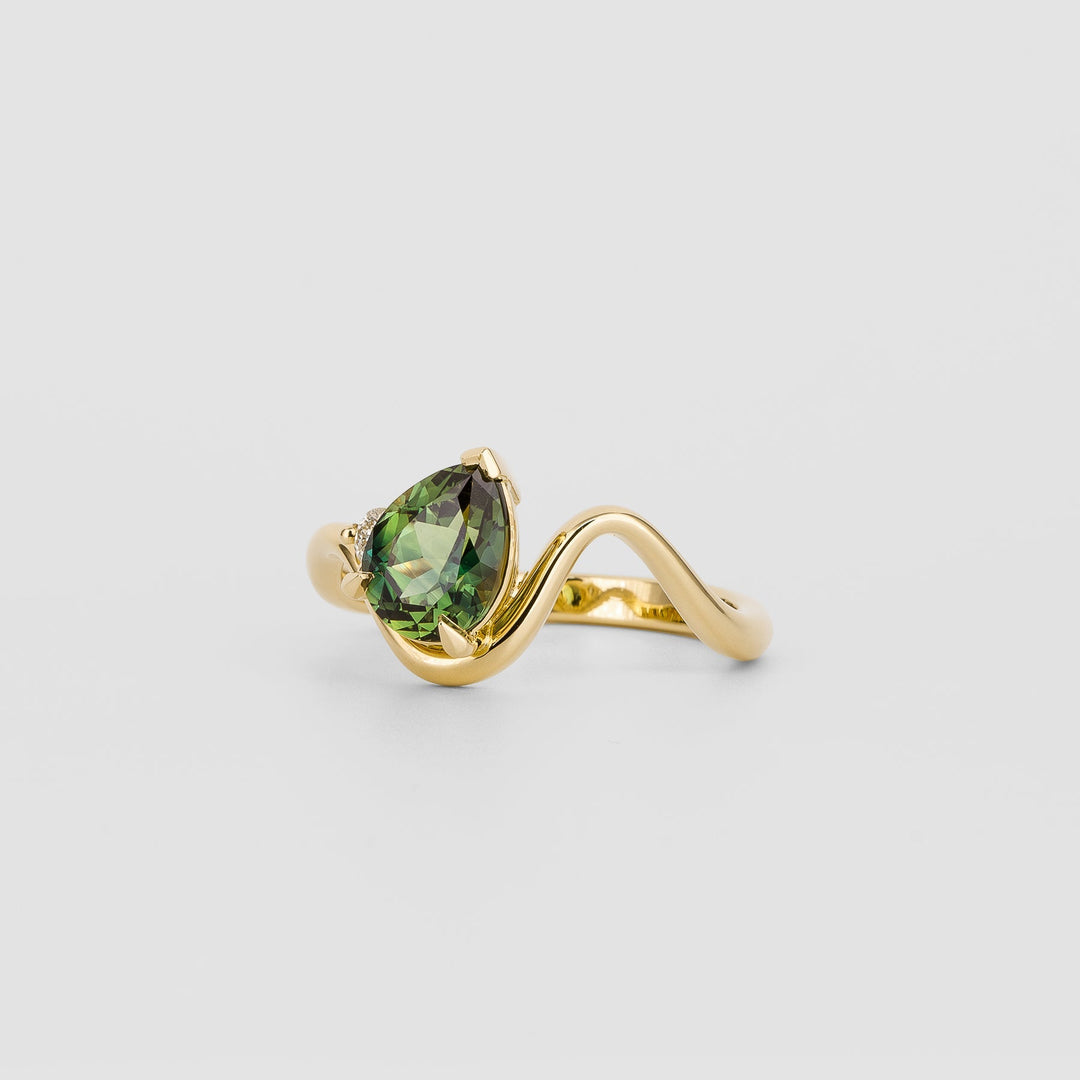 1.50CT-2.50CT Green Pear Diamond Unique Engagement Ring