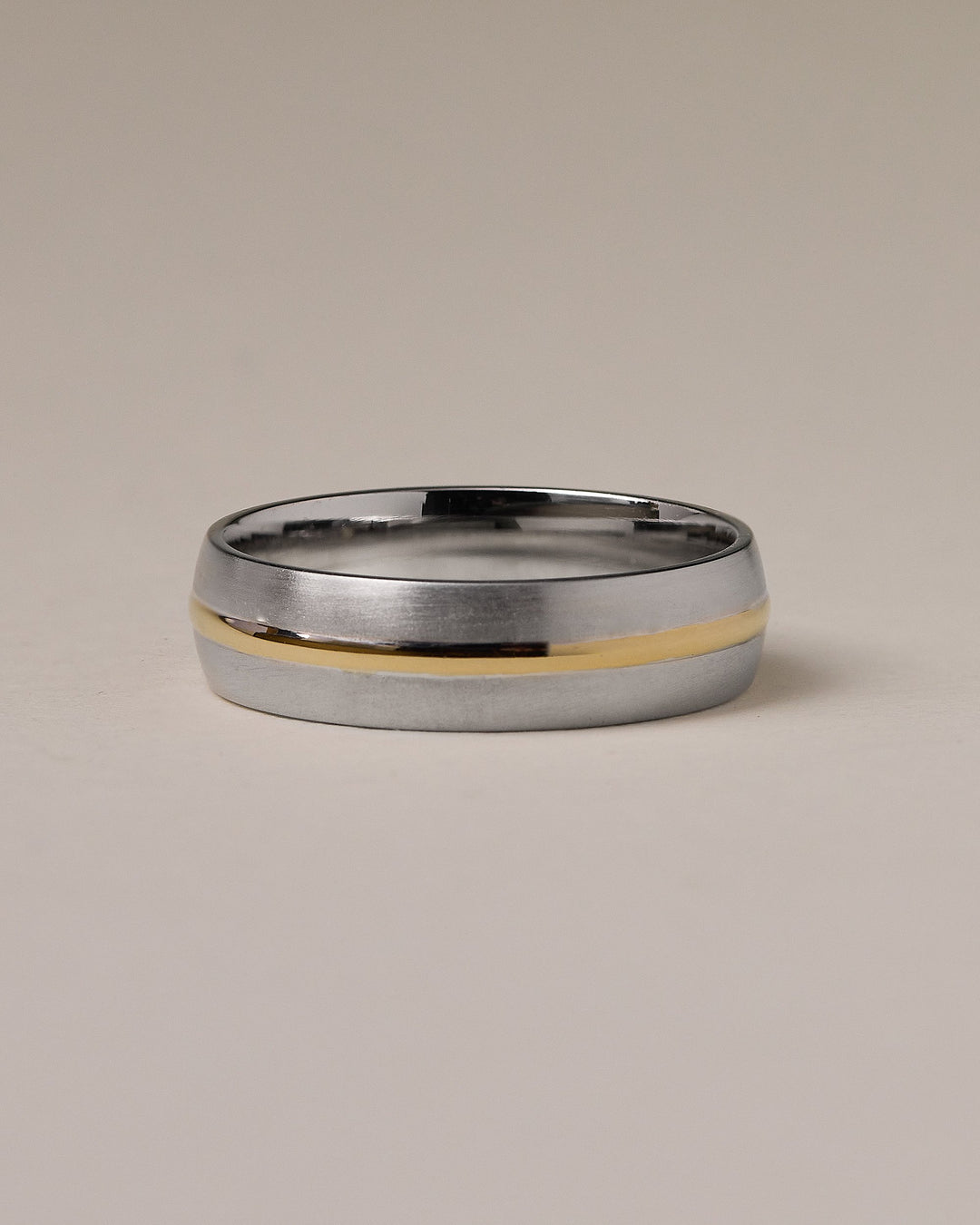 Men's Single-Groove Offset Inlay Wedding Band