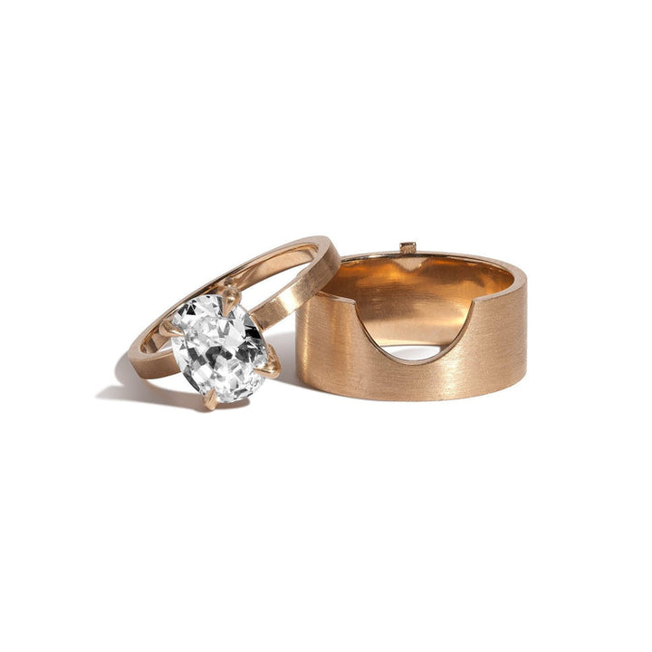2.0ct Oval Cut Diamond Unique Engagement Ring With Cigar Band