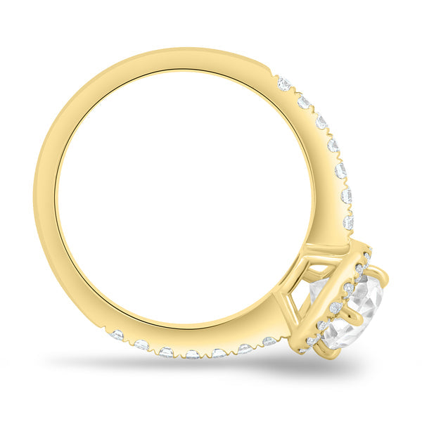 Modern pear lab diamond halo pavé engagement ring featuring sparkling side stones and elegant teardrop shape