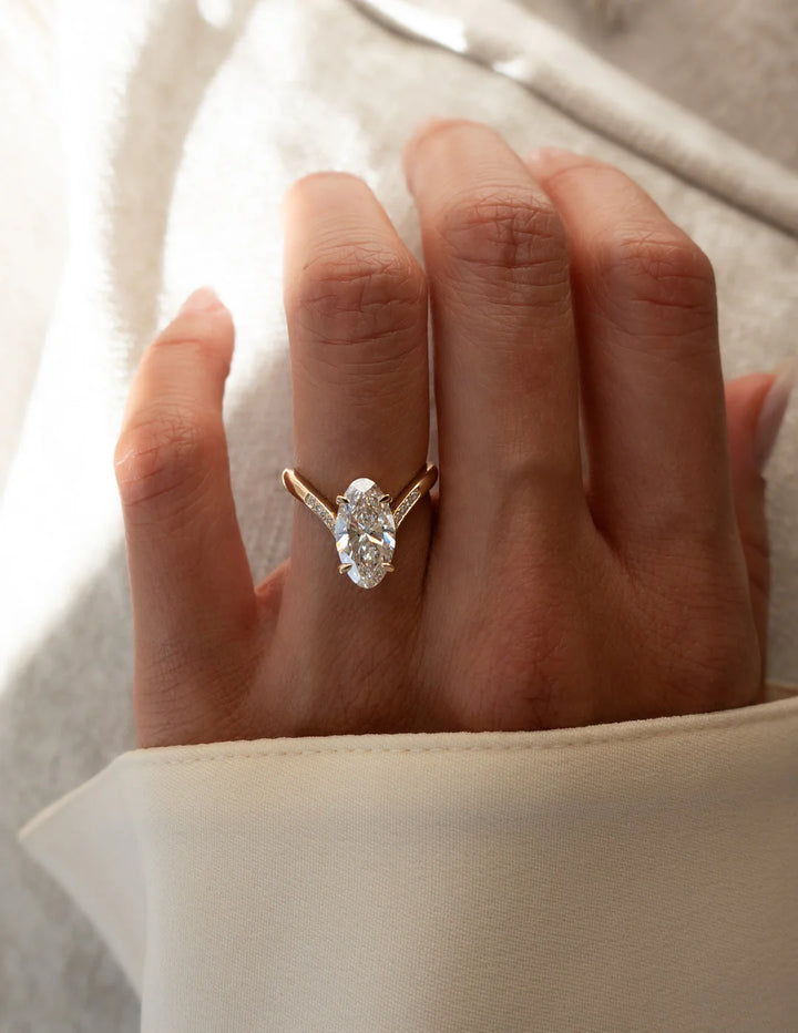 Oval diamond bridal set