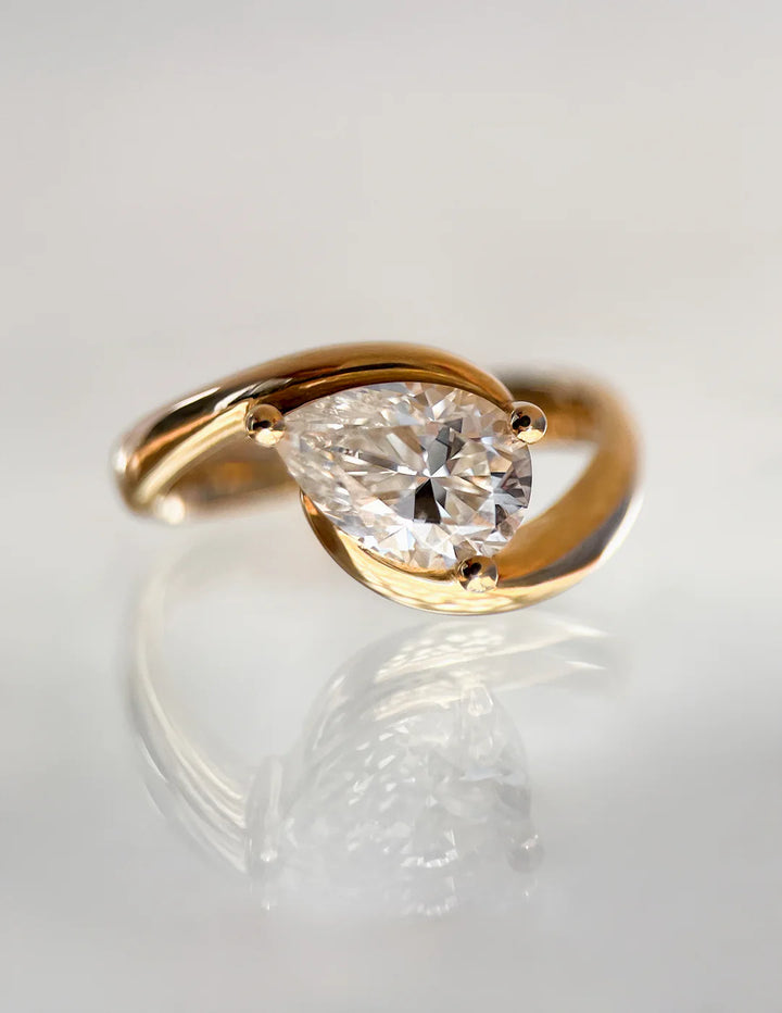 1.0CT-2.0CT Pear East West E/VS CVD Diamond Tension Style Engagement Ring With Matching Classic Band