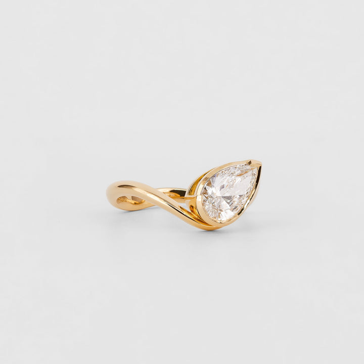 Lab Grown Pear Diamond Ring