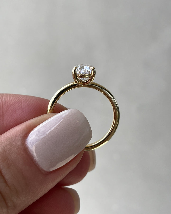 Pear Diamond Engagement Ring E VS1