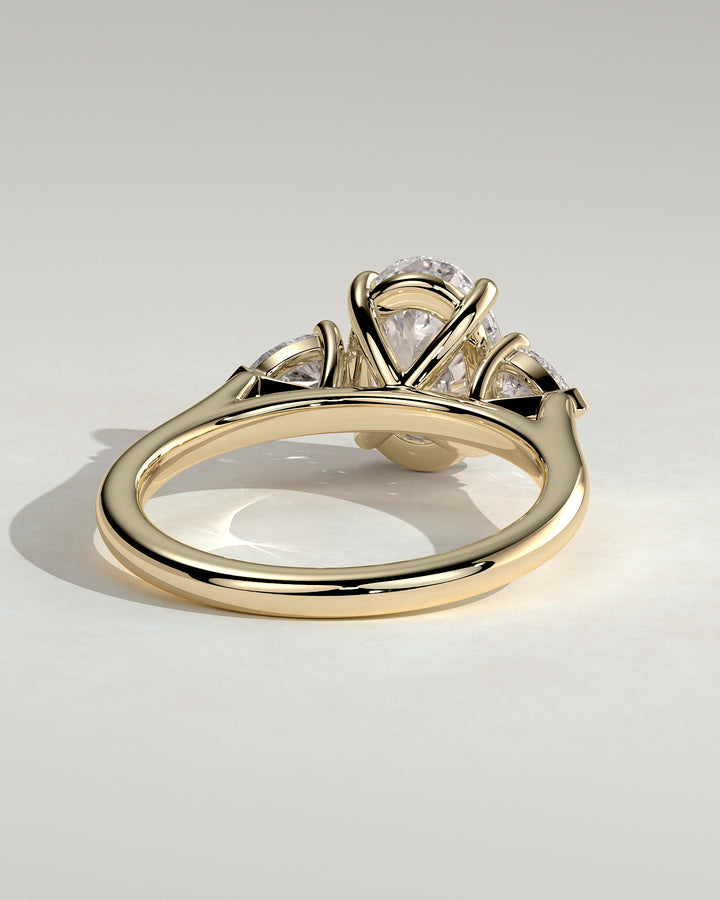 Pear Side Stone Ring