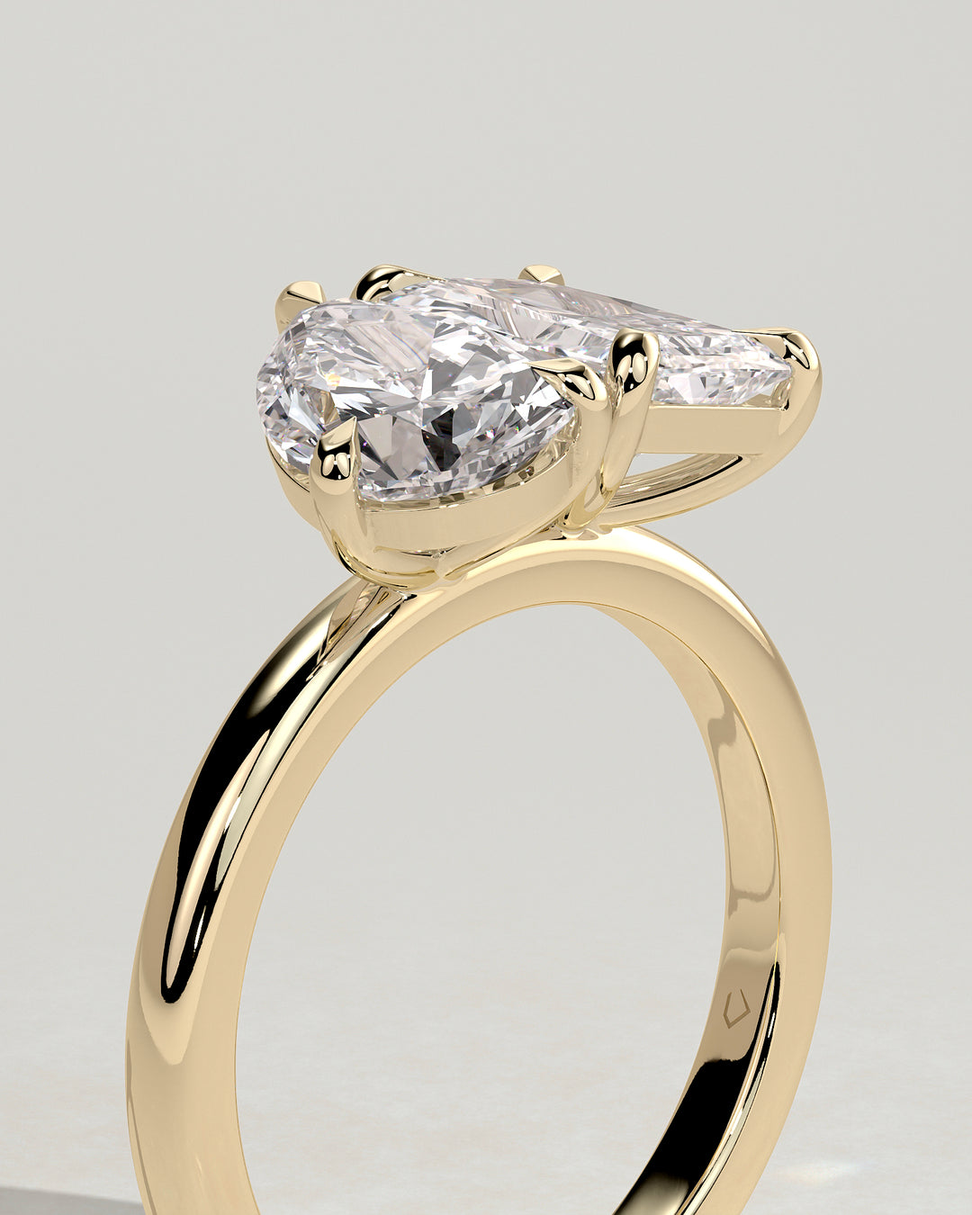 Radiant and pear Toi et Moi ring