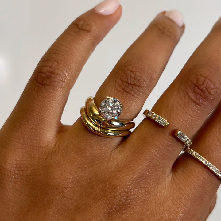 1.0ct Round Cut Diamond Unique Curved Engagement Ring