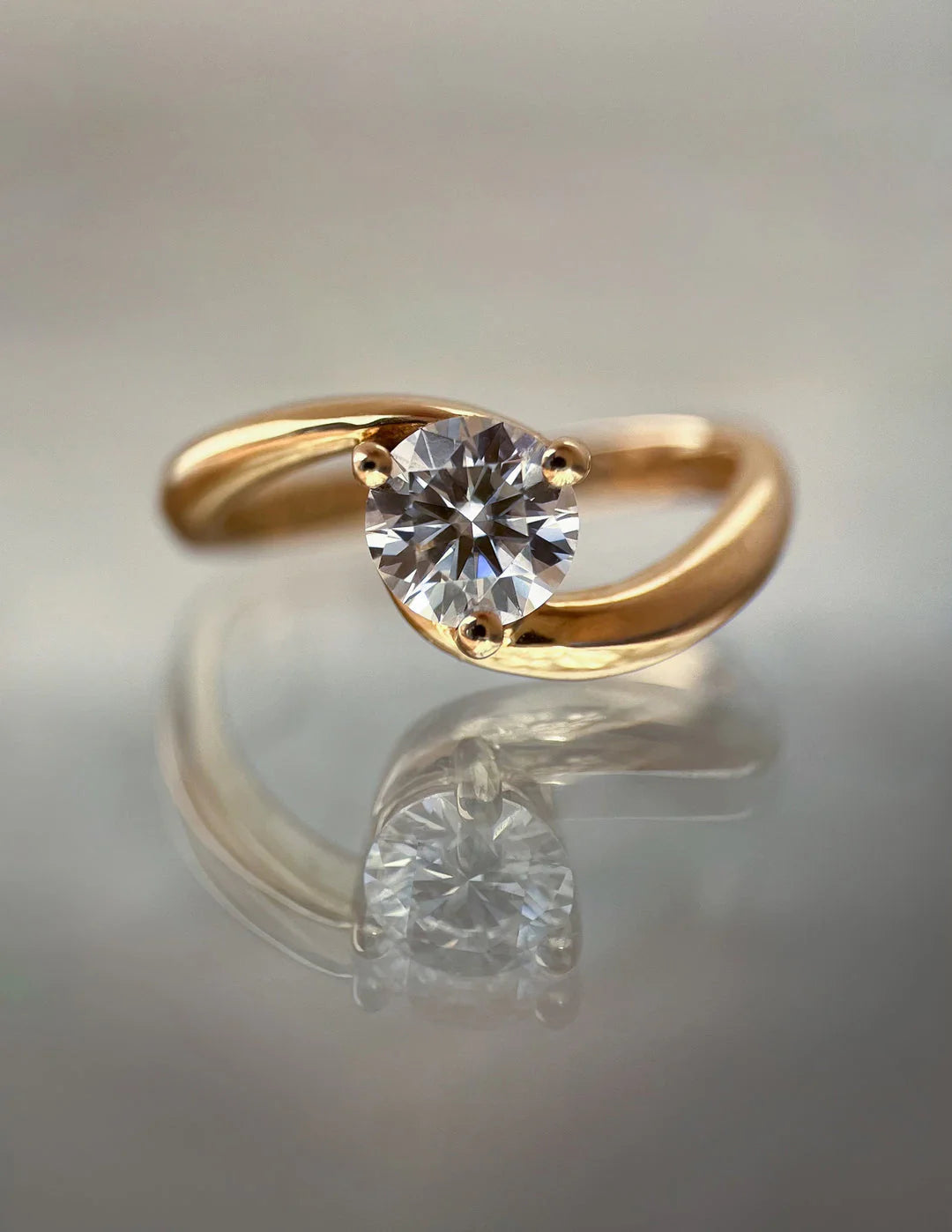 0.50CT-1.50CT Round E/VS CVD Diamond By Pass Engagement Dream Ring With Matching Band