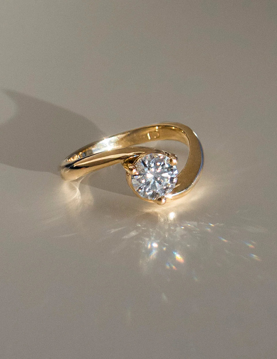 0.50CT-1.50CT Round E/VS Lab Grown Diamond Tension Style Unique Diamond Rings Classy With Matching Classic Band