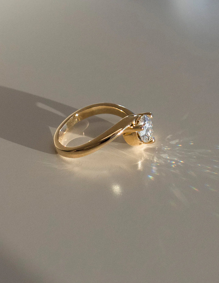 0.50CT-1.50CT Round E/VS Lab Grown Diamond Tension Style Unique Diamond Rings Classy With Matching Classic Band