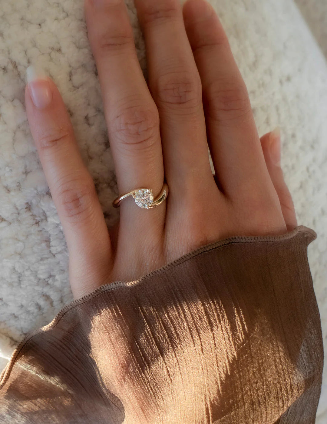 0.50CT-1.50CT Round E/VS Lab Grown Diamond Tension Style Unique Diamond Rings Classy With Matching Classic Band