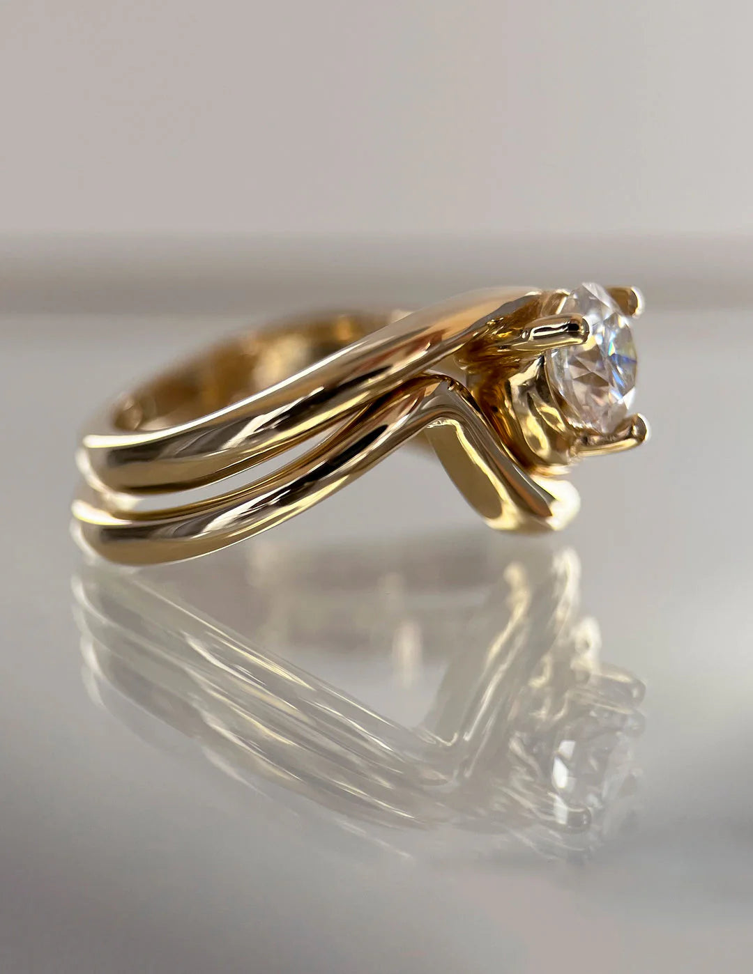 0.50CT-1.50CT Round E/VS Lab Grown Diamond Tension Style Unique Diamond Rings Classy With Matching Classic Band