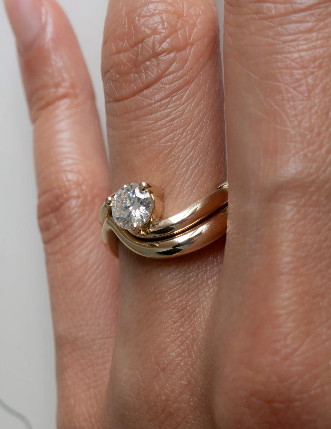 0.50CT-1.50CT Round E/VS Lab Grown Diamond Tension Style Unique Diamond Rings Classy With Matching Classic Band