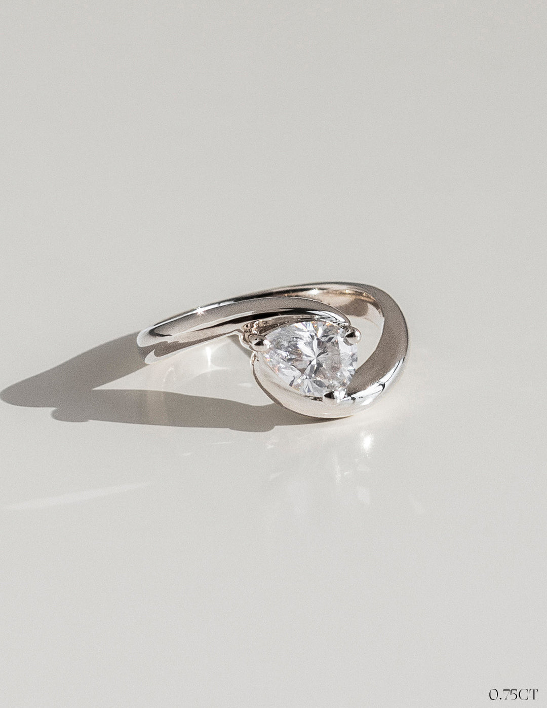 Round Diamond Engagement Ring USA