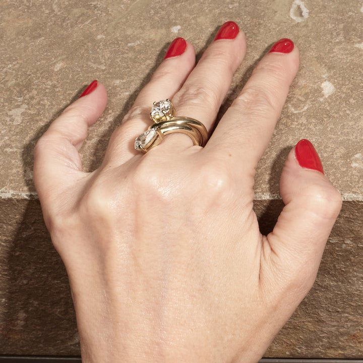 Unique Round Diamond Engagement Ring