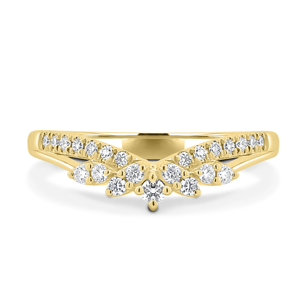 Round cluster curved wedding band