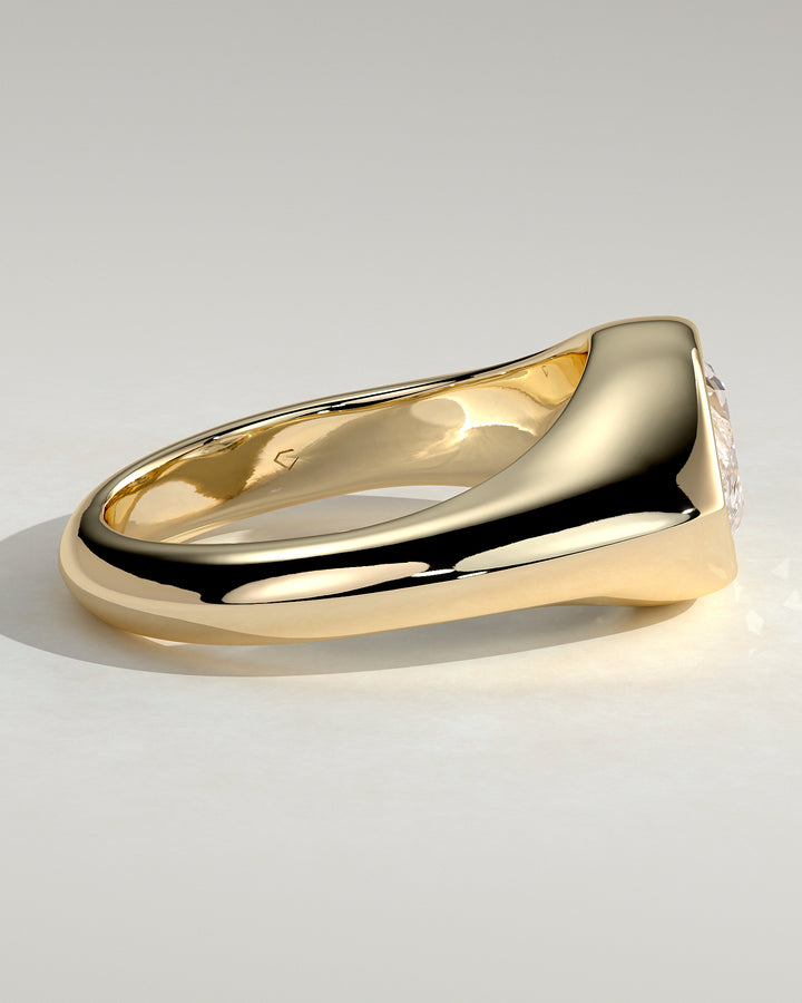 Sideways boat shaped diamond
