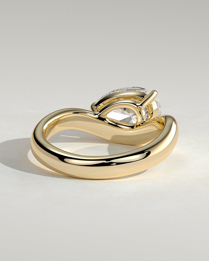 Sideways teardrop bridal