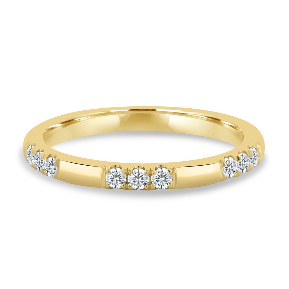 Spaced clustered pave wedding band