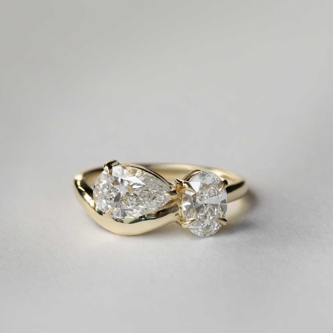 1.0CT East West Pear & Oval Cut Lab Grown Diamond Curved Toi et Moi Engagement Ring