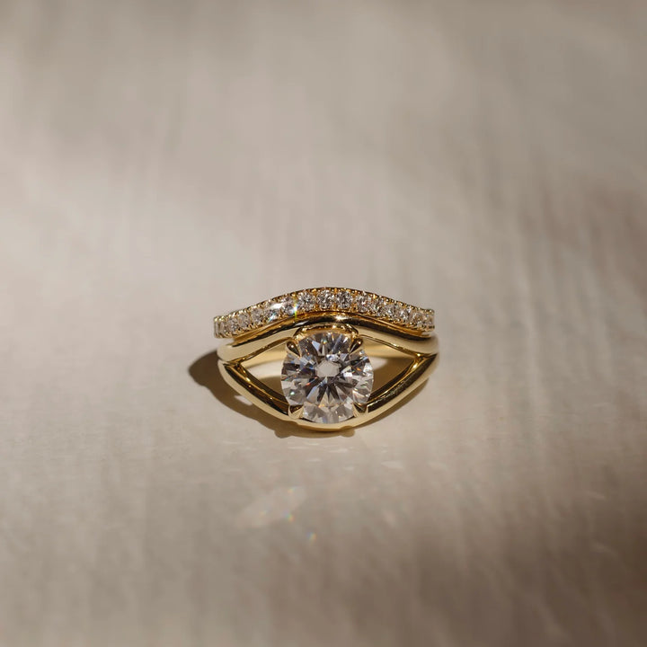 1.0ct Round Cut Split Shank Unique Diamond Engagement Ring