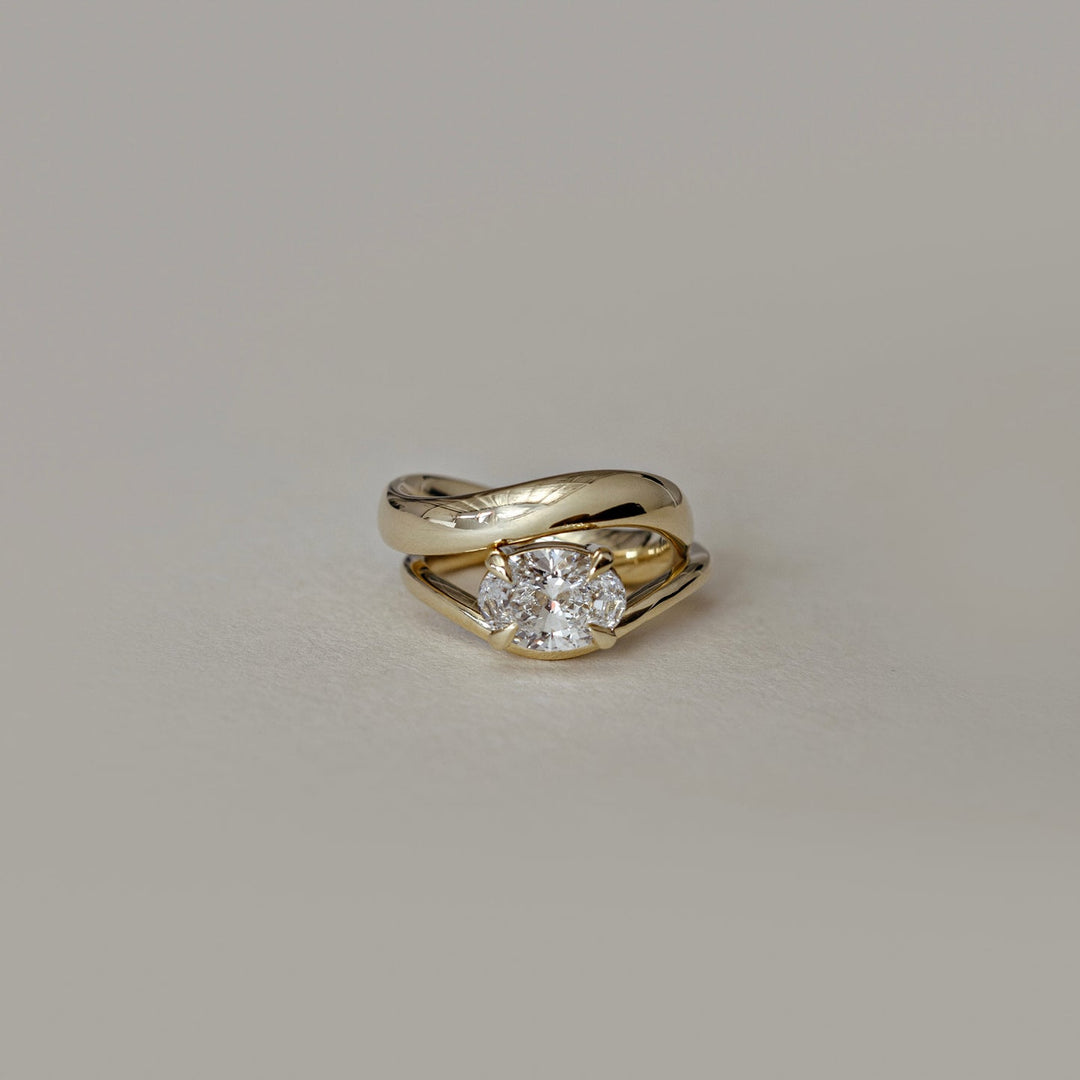 Classic Infinity Shape Curved Plain Wedding Band For Women