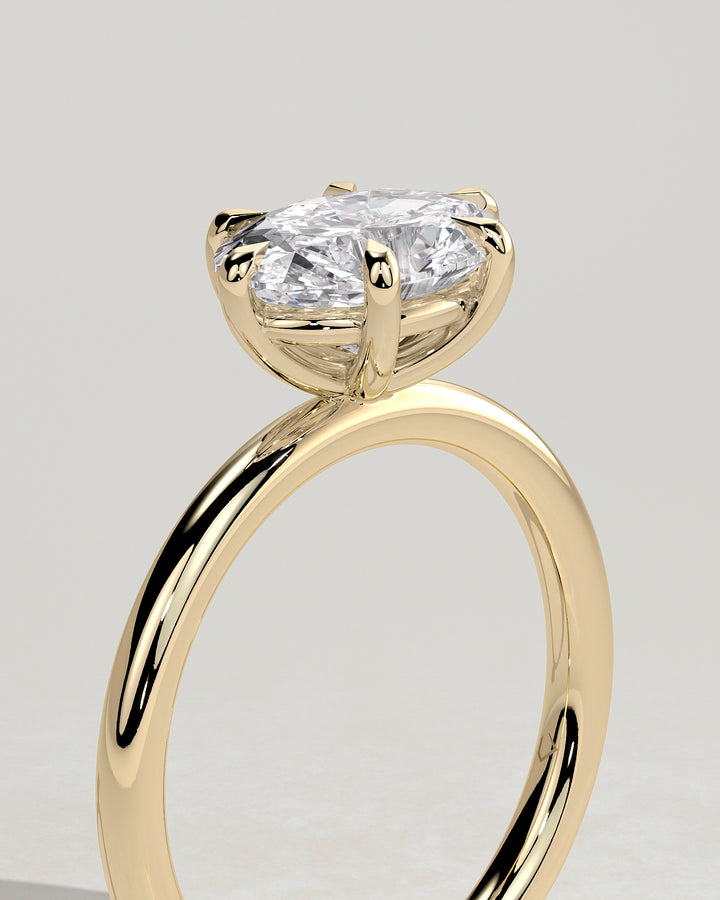 Tapered East West oval band