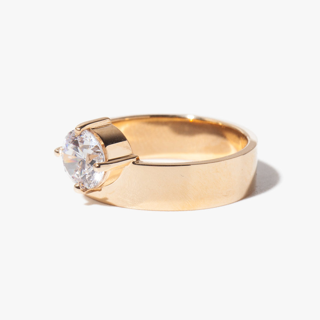 Round cut lab grown diamond monolith engagement ring designed for USA bridal jewelry trends modern style