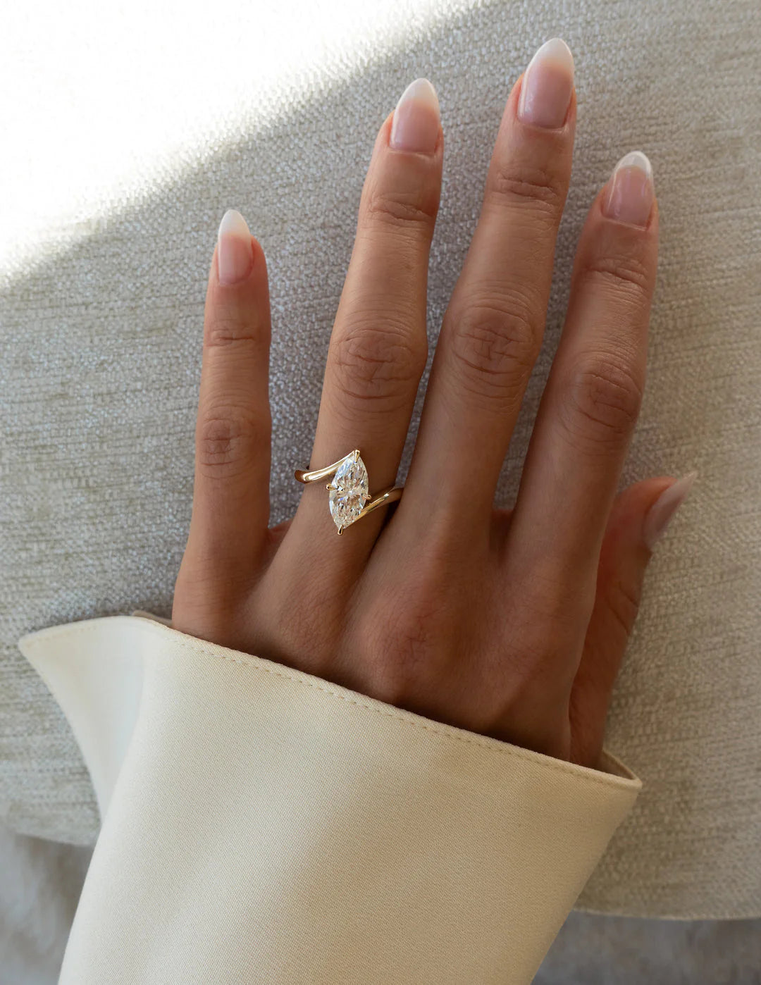2.0CT Marquise E/VS CVD Diamond Bypass Unique Engagement Ring With Curved Band