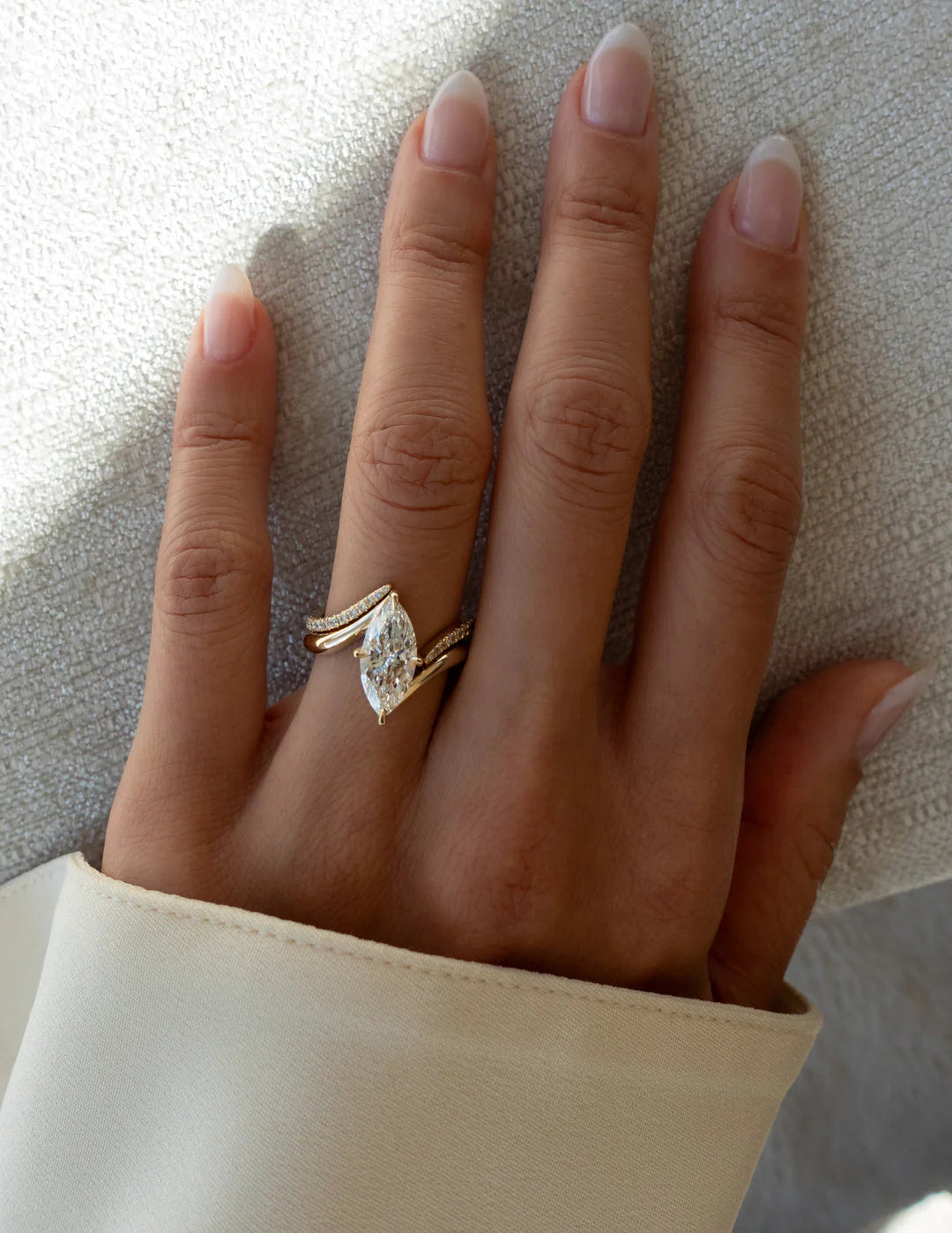 2.0CT Marquise E/VS CVD Diamond Bypass Unique Engagement Ring With Curved Band