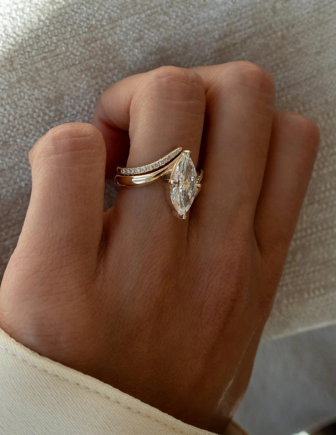 2.0CT Marquise E/VS CVD Diamond Bypass Unique Engagement Ring With Curved Band