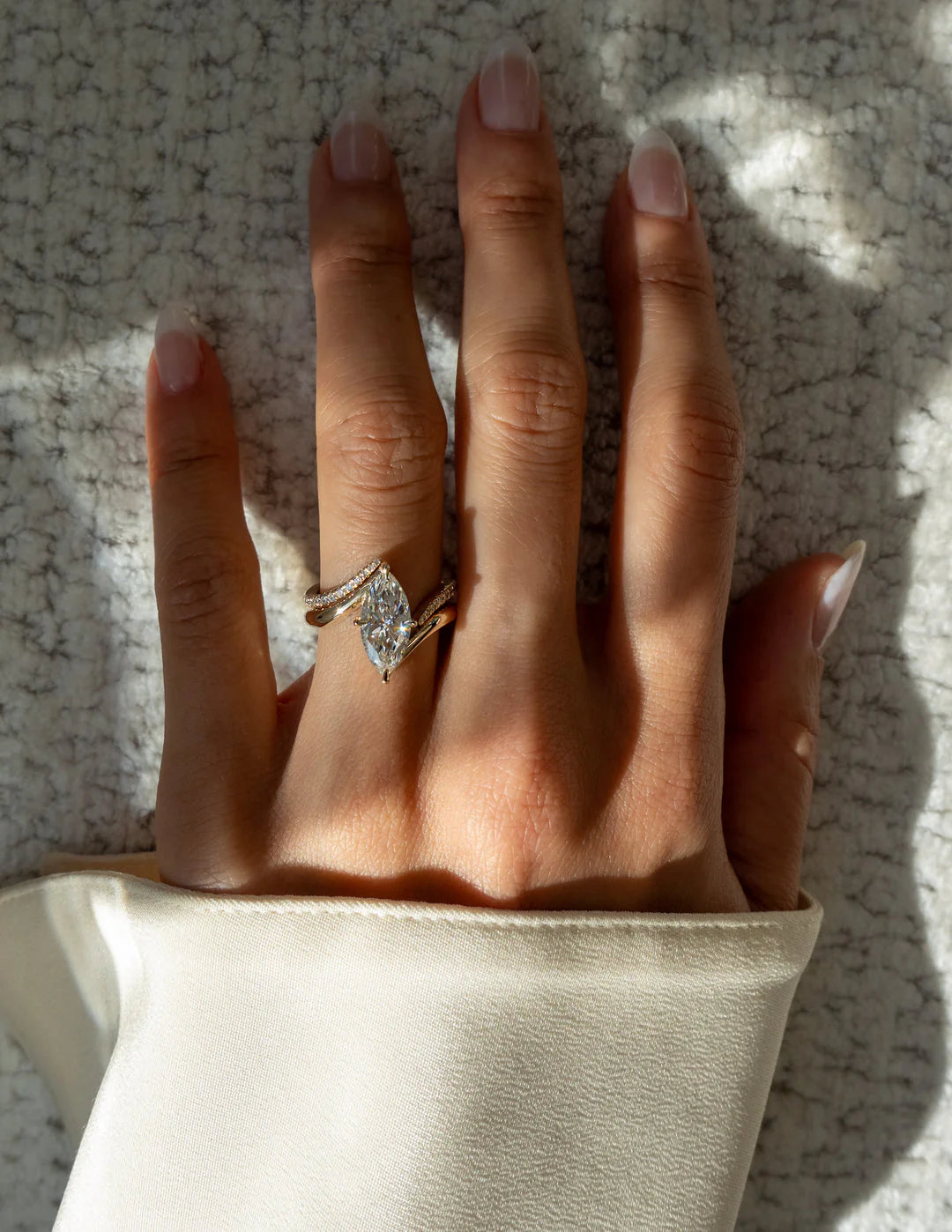 2.0CT Marquise E/VS CVD Diamond Bypass Unique Engagement Ring With Curved Band