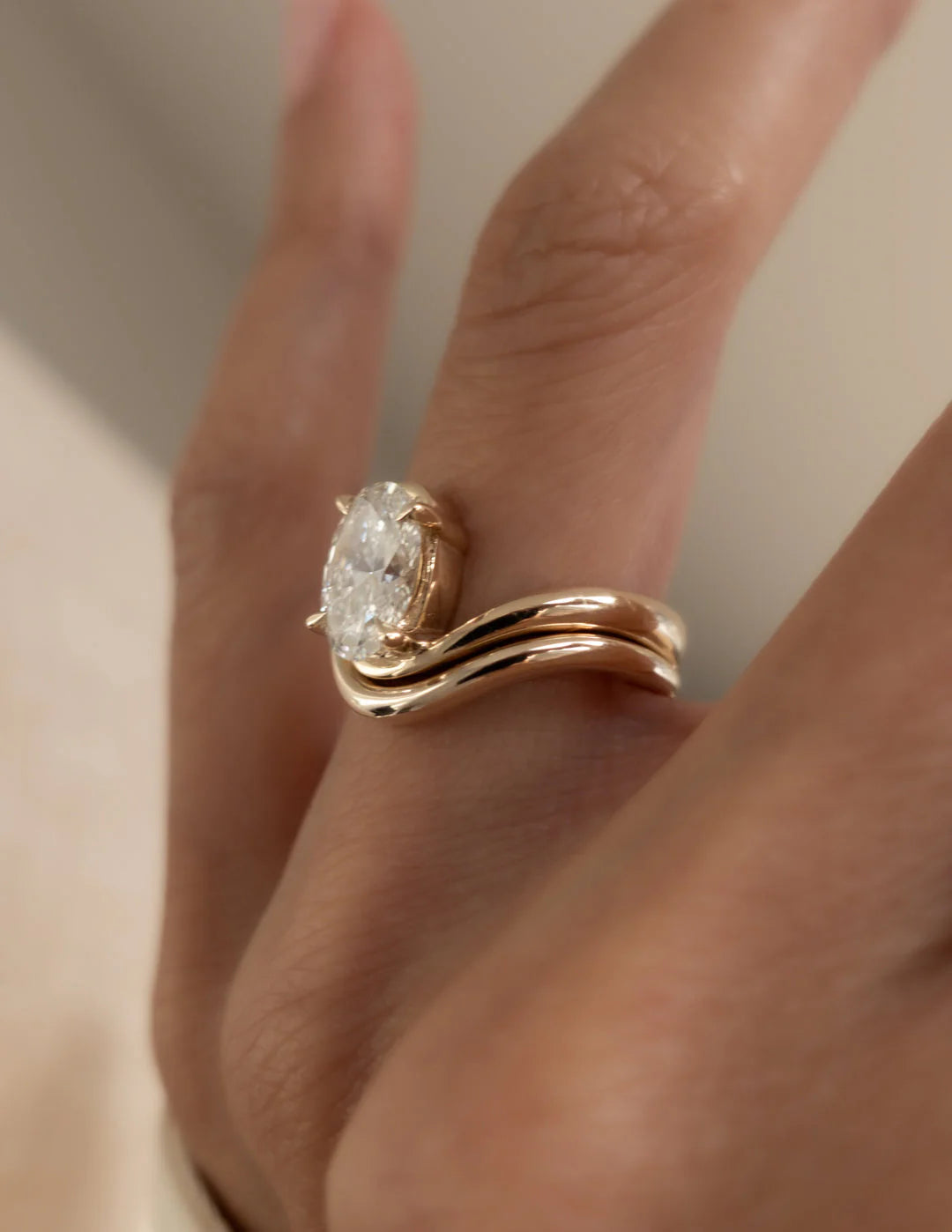 1.50CT-2.50CT Oval CVD Diamond Tension Style Engagement Ring With Matching Classic Band