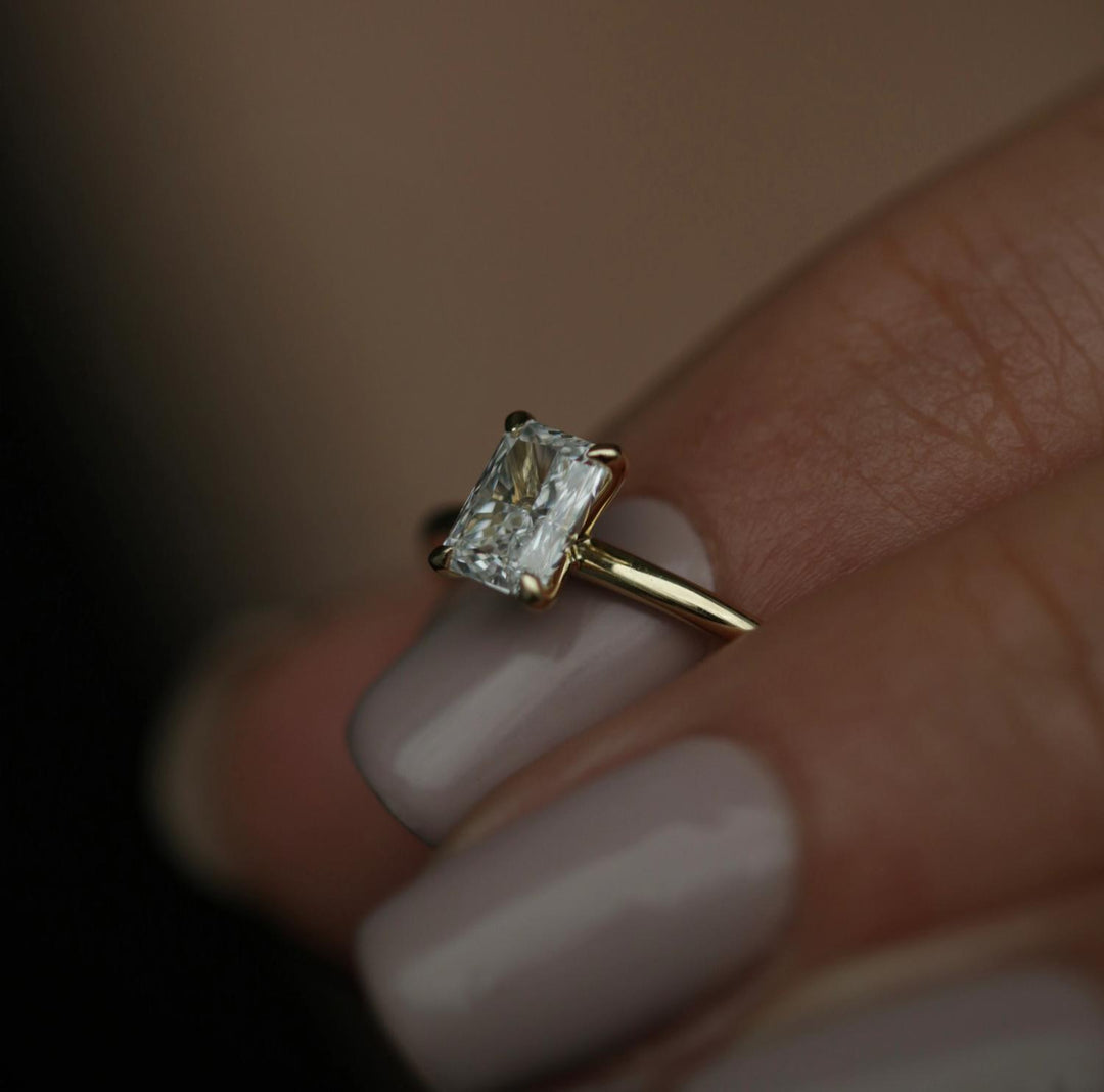 0-71-ct-radiant-solitaire-cvd-e-vs1-diamond-engagement-ring