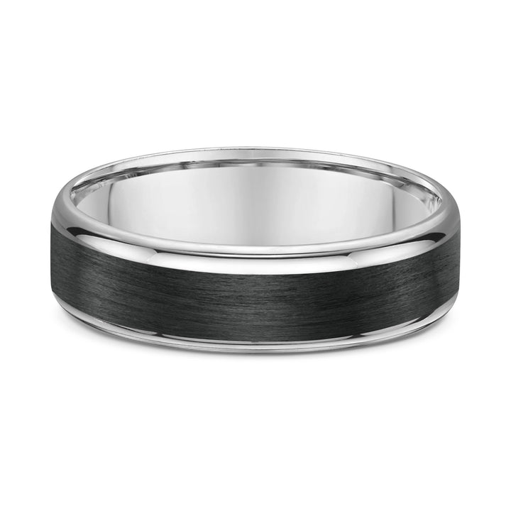 black and gold ring
