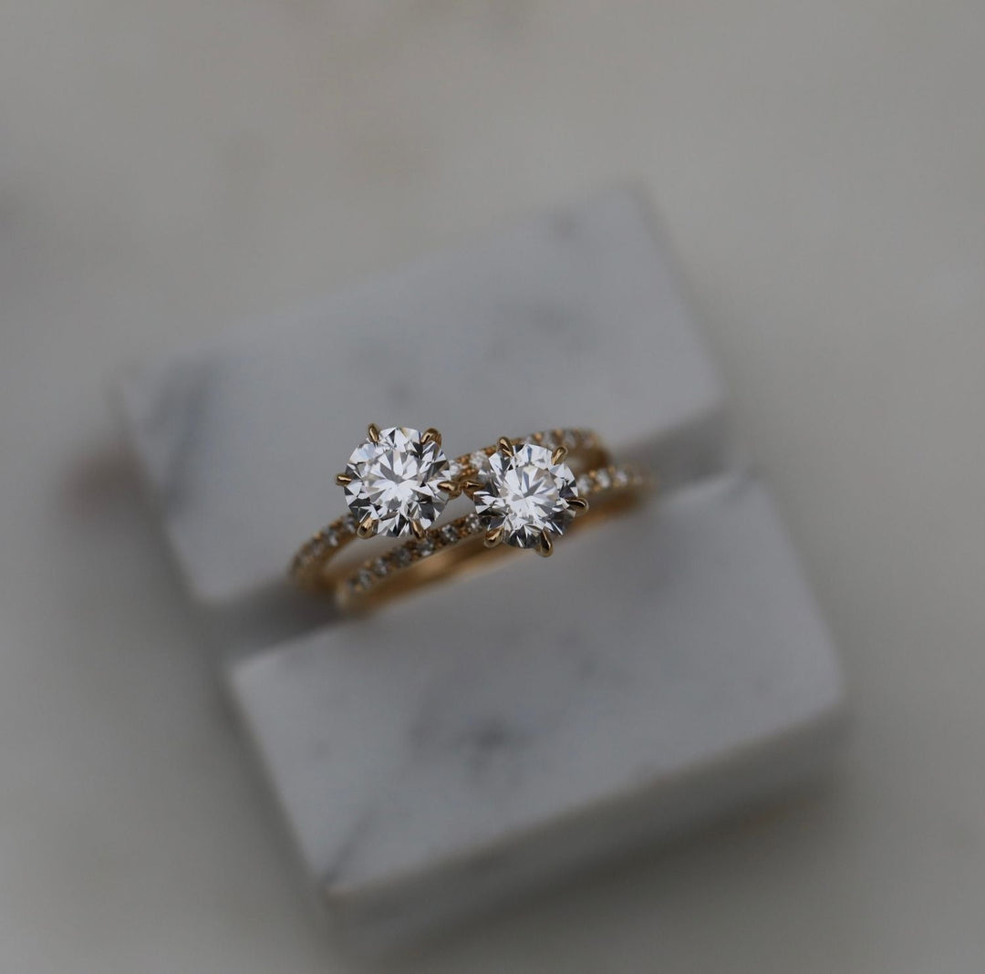 0-85-ct-round-solitaire-cvd-e-vs1-diamond-engagement-ring-12