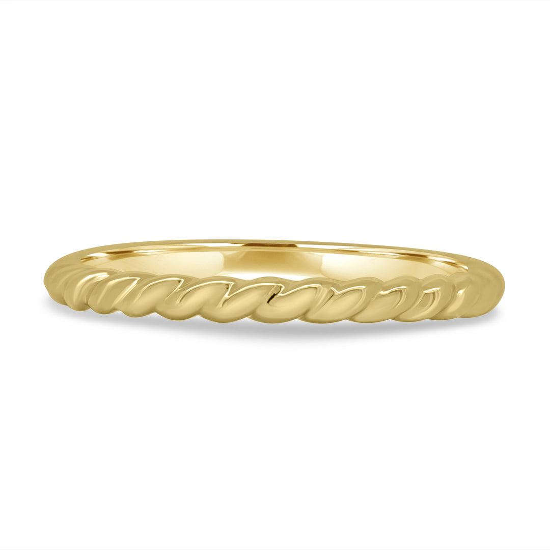 classic gold wedding band

