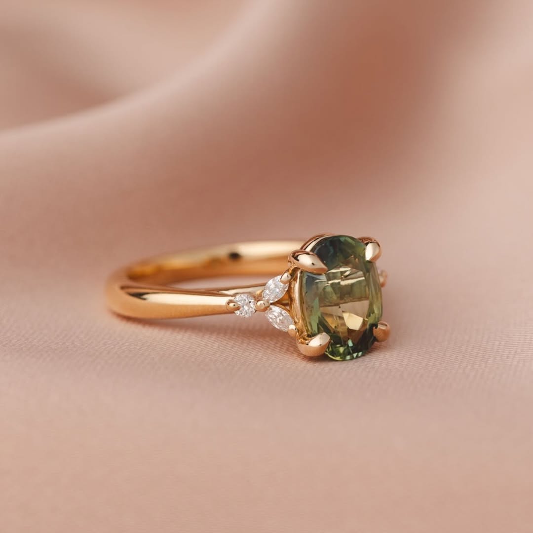 cluster diamond engagement ring
