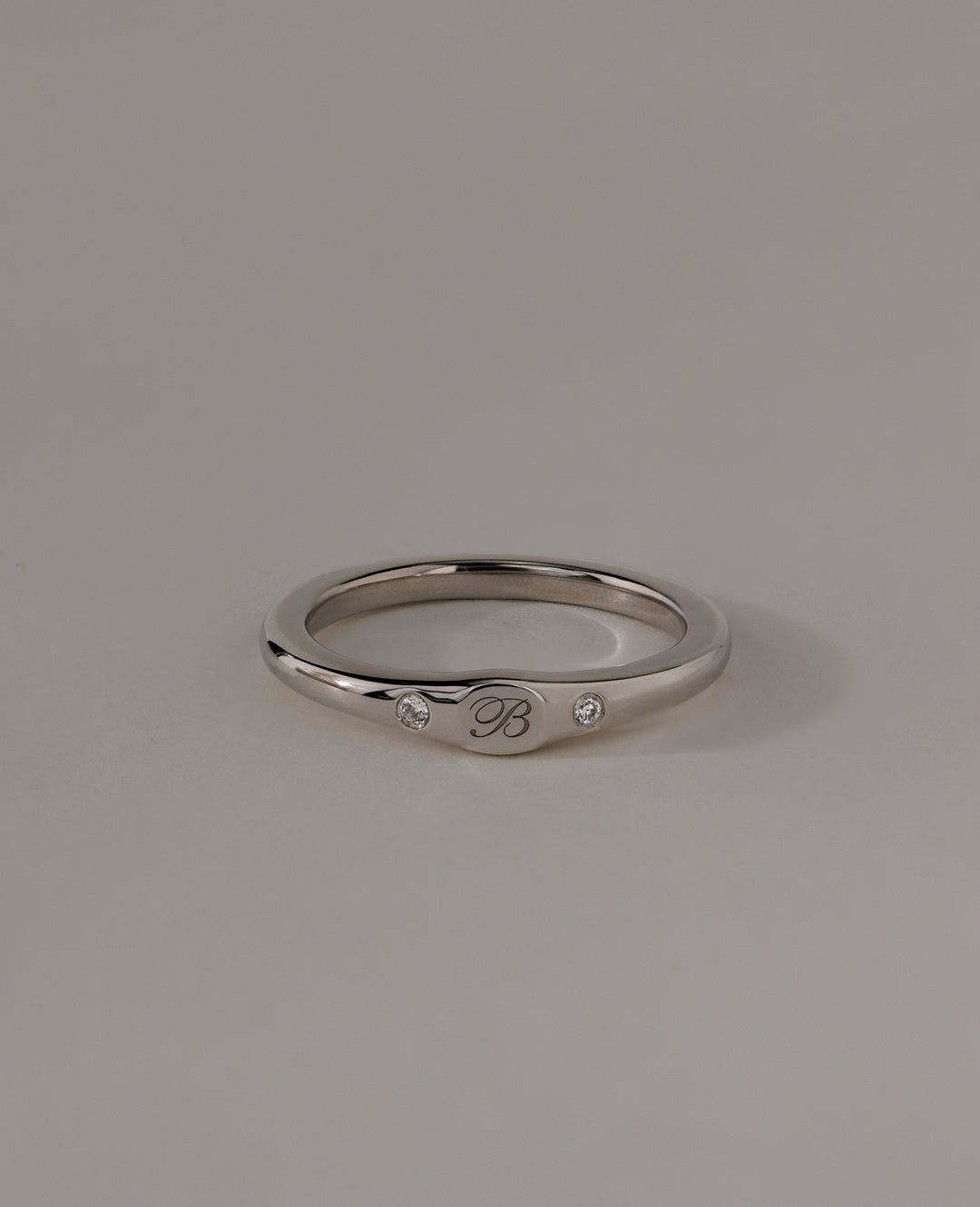 couple wedding rings 