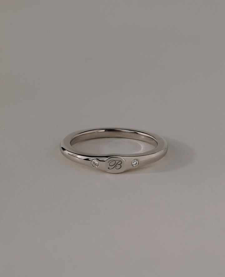 couple wedding rings 